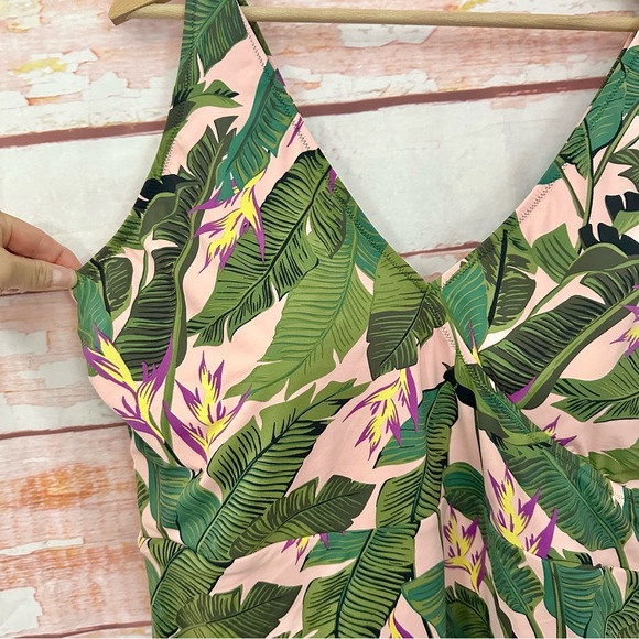 NEW Lands End Birds of Paradise Tropical One Piece Swimsuit - Picture 3 of 7